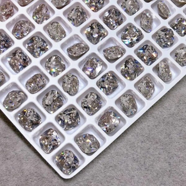 高品8A镀底锆石白色肥方10颗8mm尖底钻2