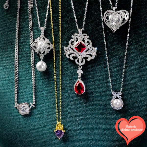 Collar Serie de piedras preciosas Caja Sorpresa de Joyería