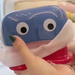 Big eyes storage ceramic jar