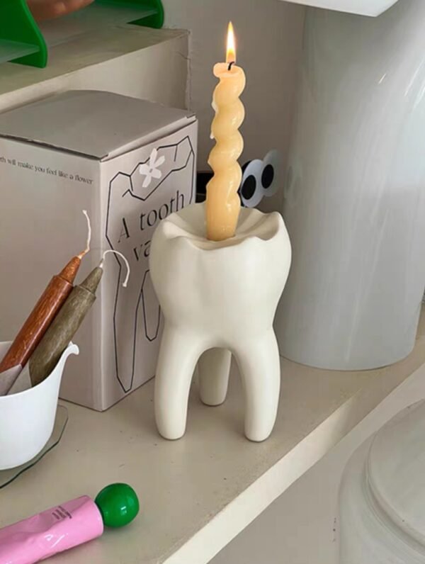 Interesting tooth vase can be used for flower arrangement candle holder  household