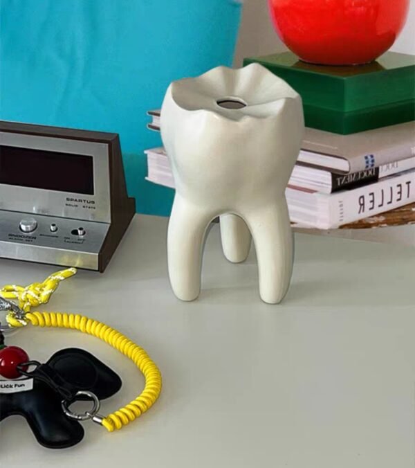 Interesting tooth vase can be used for flower arrangement candle holder  household